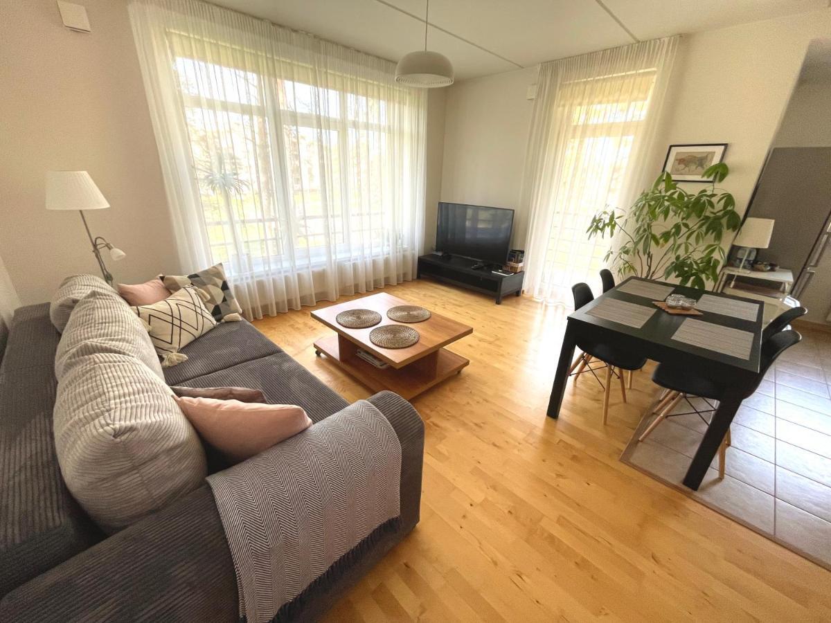 Cozy Home Apartment Kaivas, Free Parking, Self Check-In Riga Exterior foto